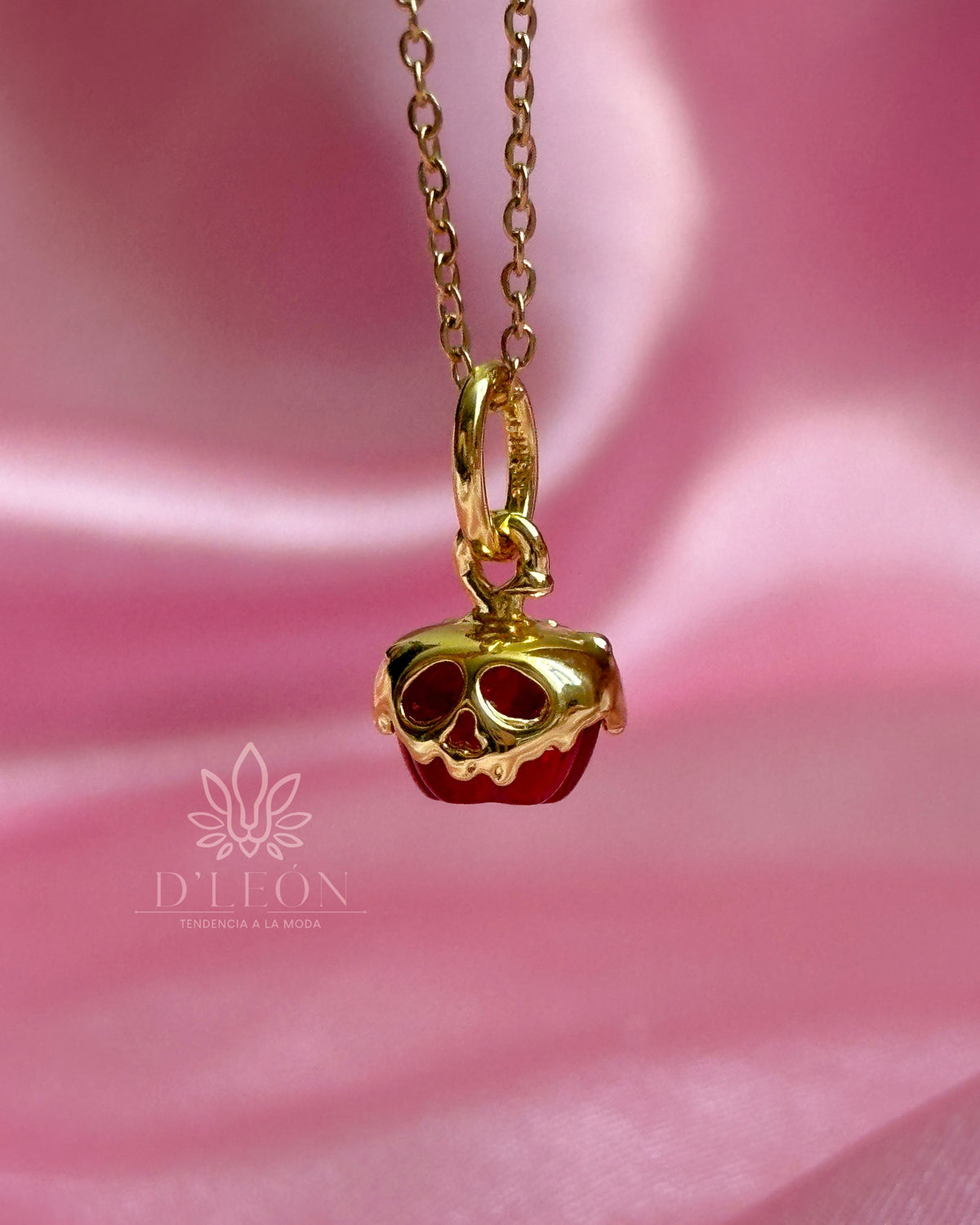 Collar manzana (la reina malvada)