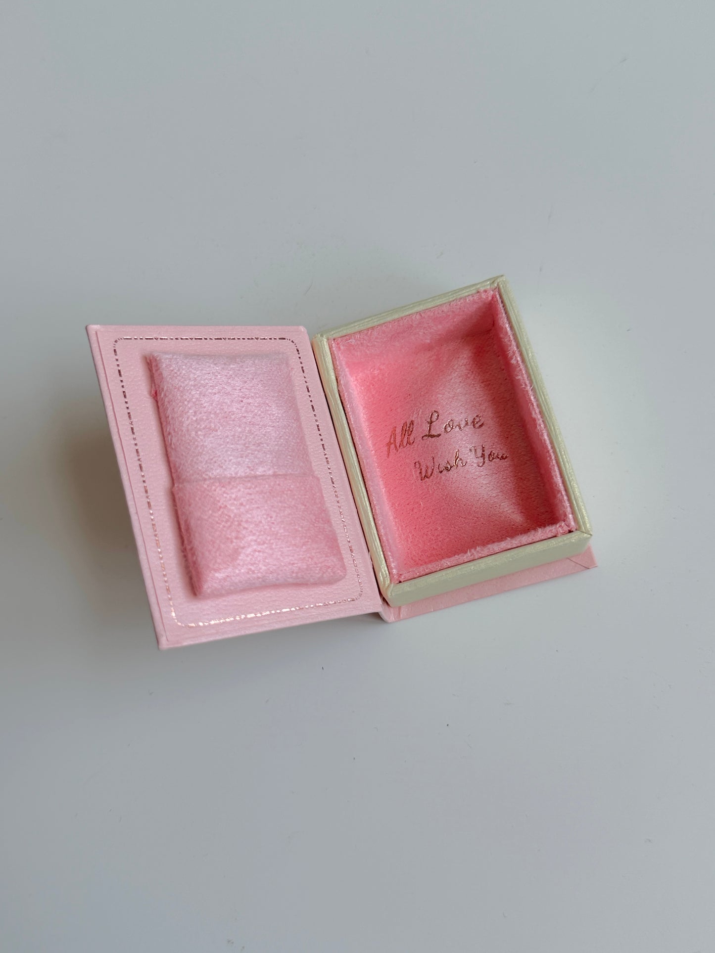 Cajas para anillo/collar “Libro de cuentos”