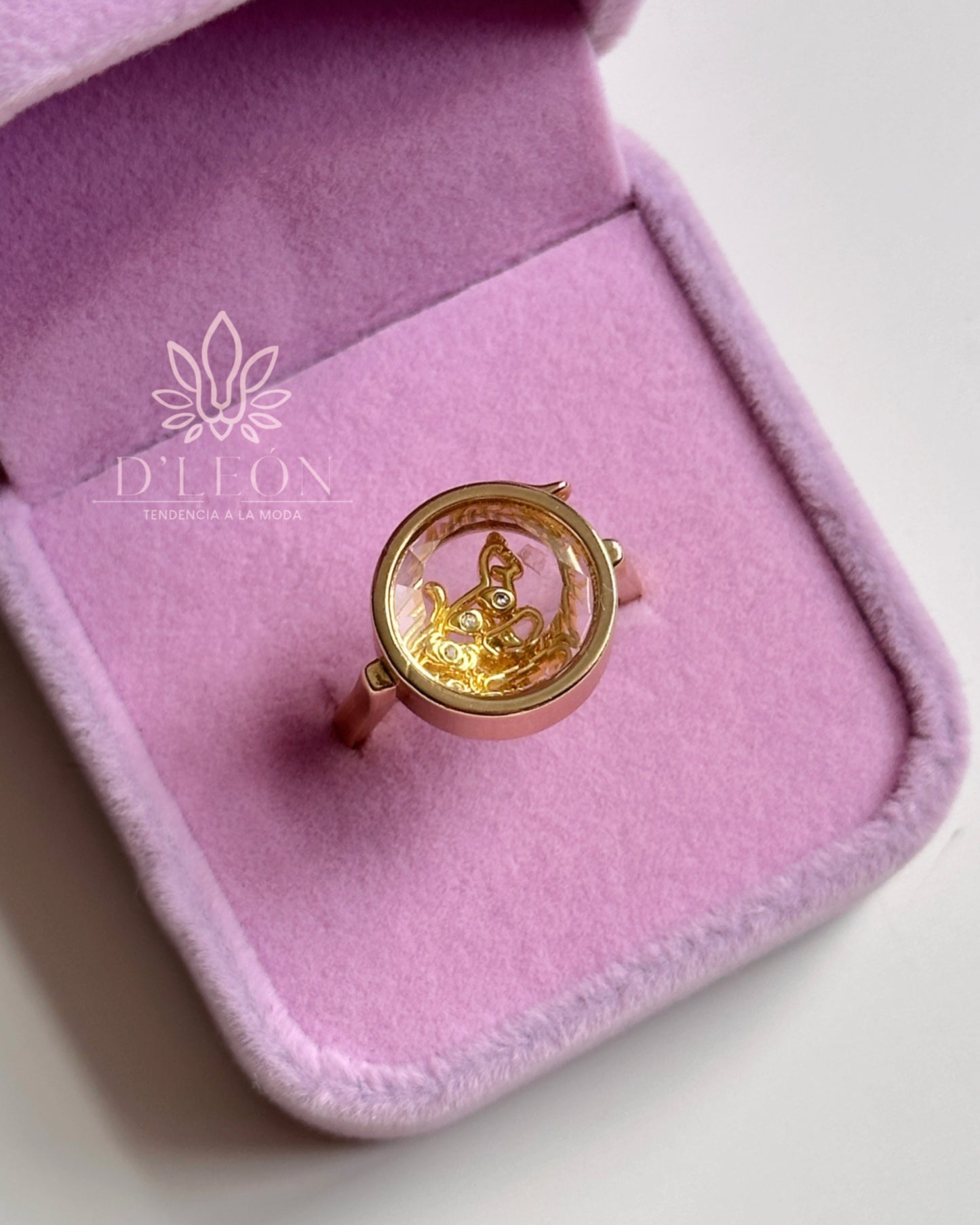 Anillo caja de cristal + 2 charms