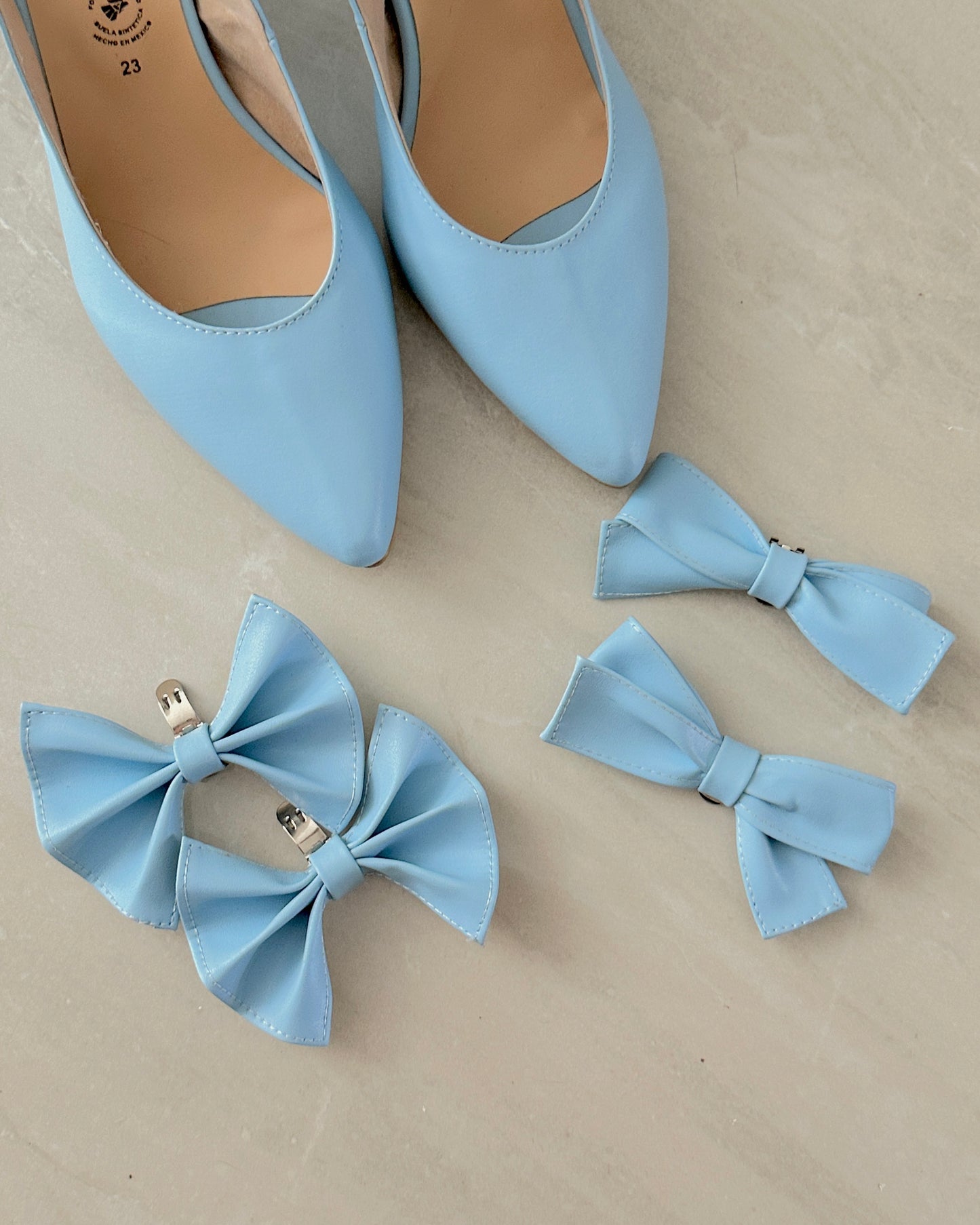 Tacones 2 en 1, (alto 5cm) + par de broches de moño gratis